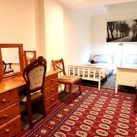 Twin Room Earls Court Central London - Shared Accommodation 외부 사진