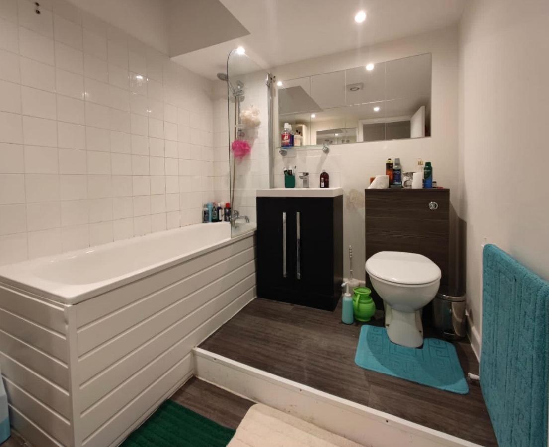 Twin Room Earls Court Central London - Shared Accommodation 외부 사진