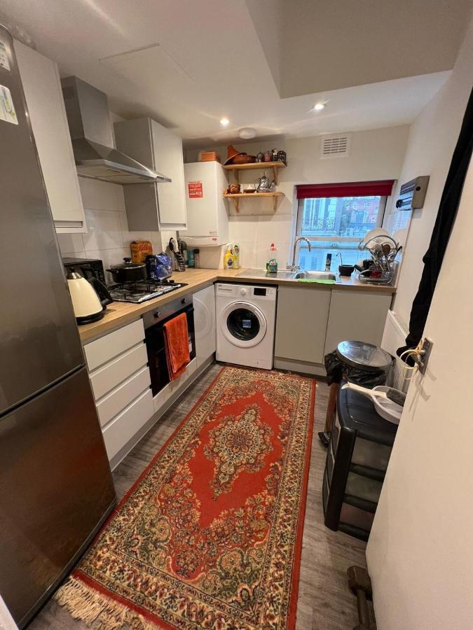 Twin Room Earls Court Central London - Shared Accommodation 외부 사진