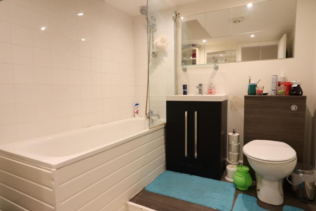Twin Room Earls Court Central London - Shared Accommodation 외부 사진
