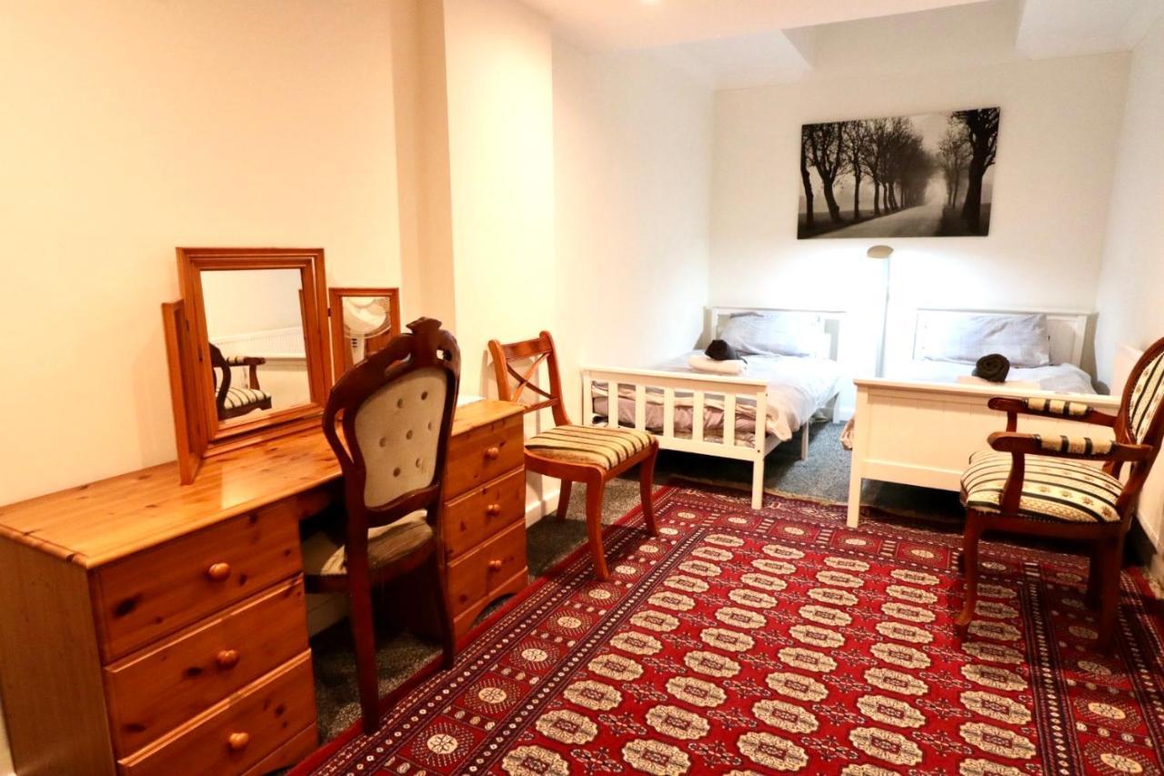 Twin Room Earls Court Central London - Shared Accommodation 외부 사진